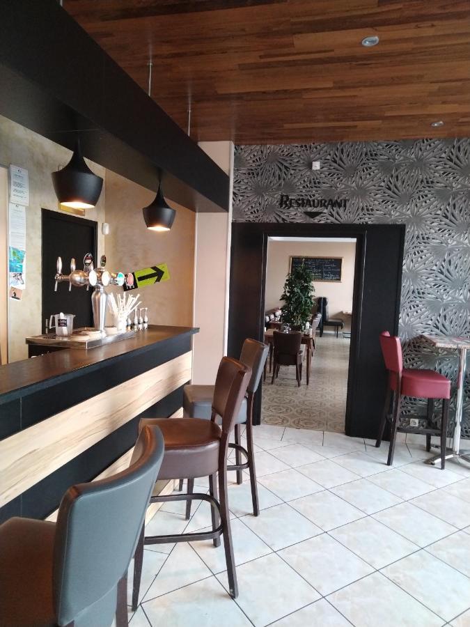 Le Relax Hotel Aurillac Buitenkant foto