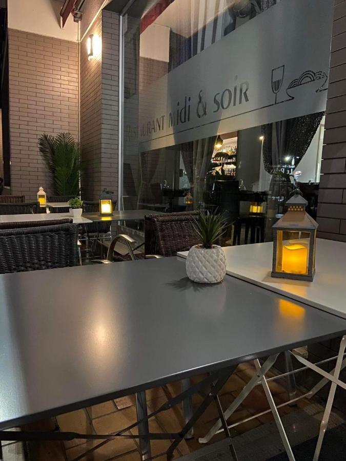 Le Relax Hotel Aurillac Buitenkant foto