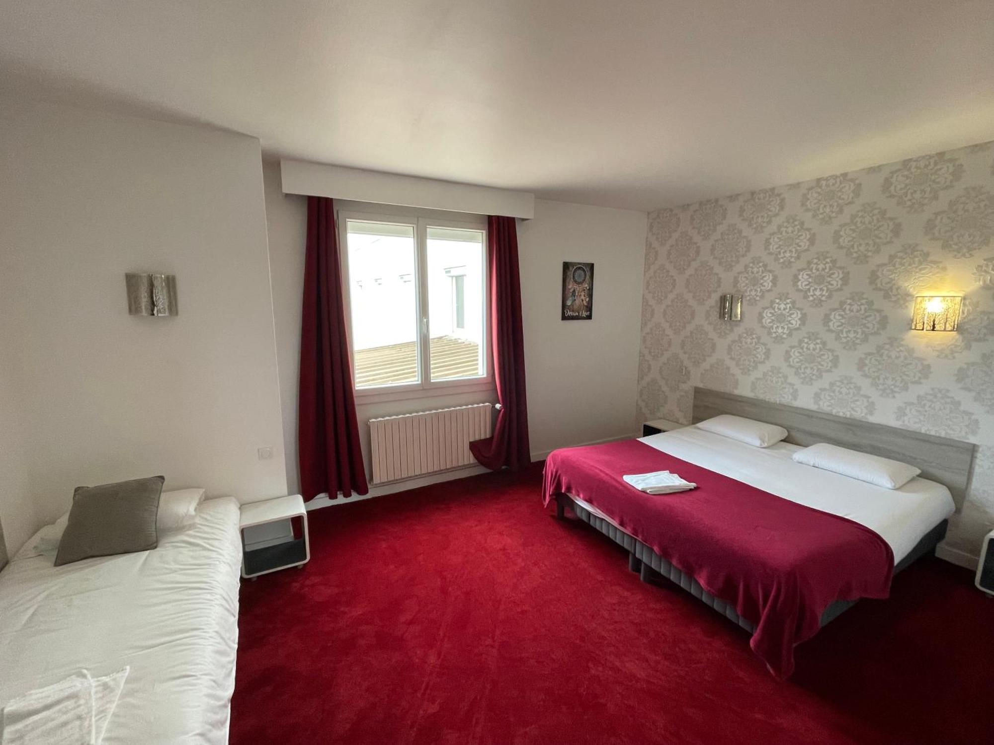 Le Relax Hotel Aurillac Buitenkant foto