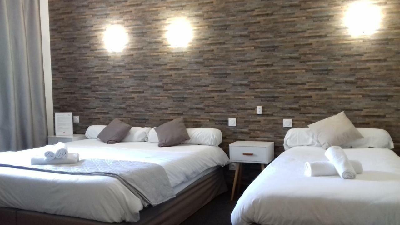 Le Relax Hotel Aurillac Buitenkant foto